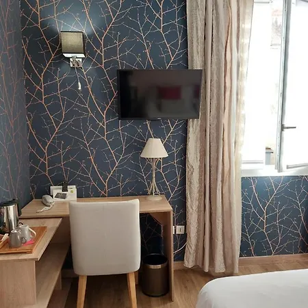 ホテル Logis Restaurant Le Relais De L'abbaye 2*