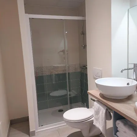 Logis Restaurant Le Relais De L'abbaye Saint-Évroult-Notre-Dame-du-Bois