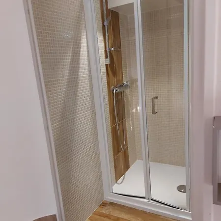 ホテル Logis Restaurant Le Relais De L'abbaye