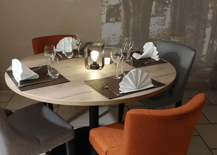 Logis Restaurant Le Relais De L'abbaye